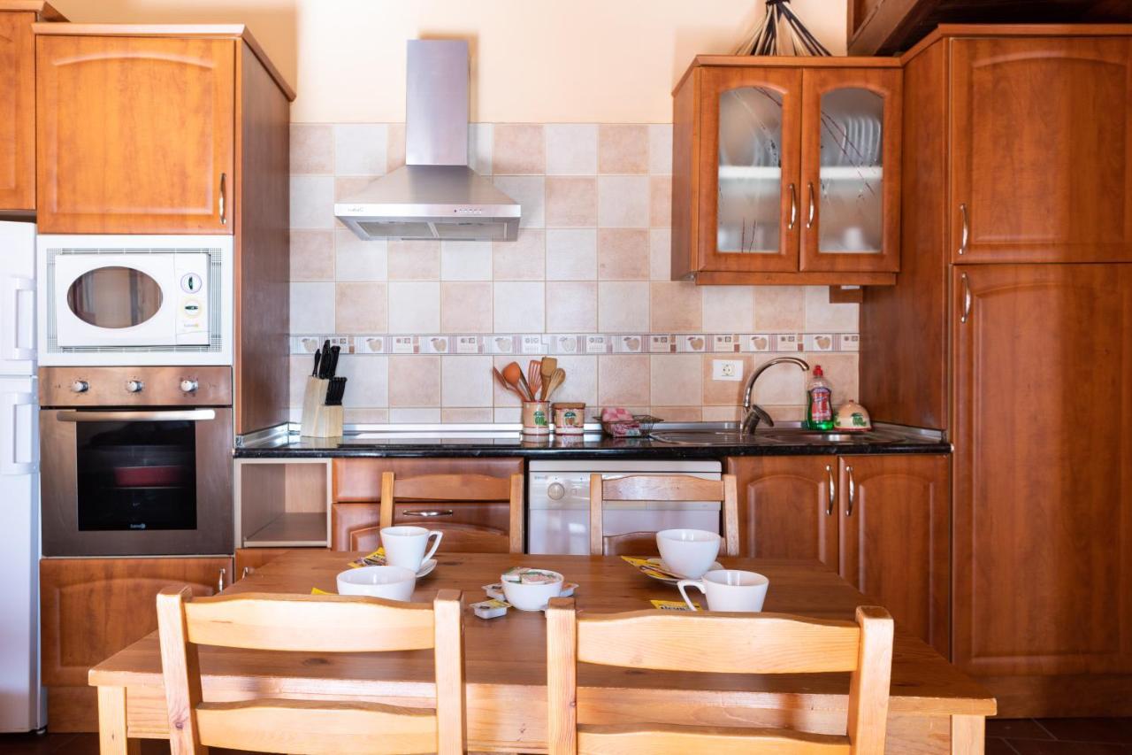 Charming Rustic House El Pinar & Wifi Guest House Bagian luar foto
